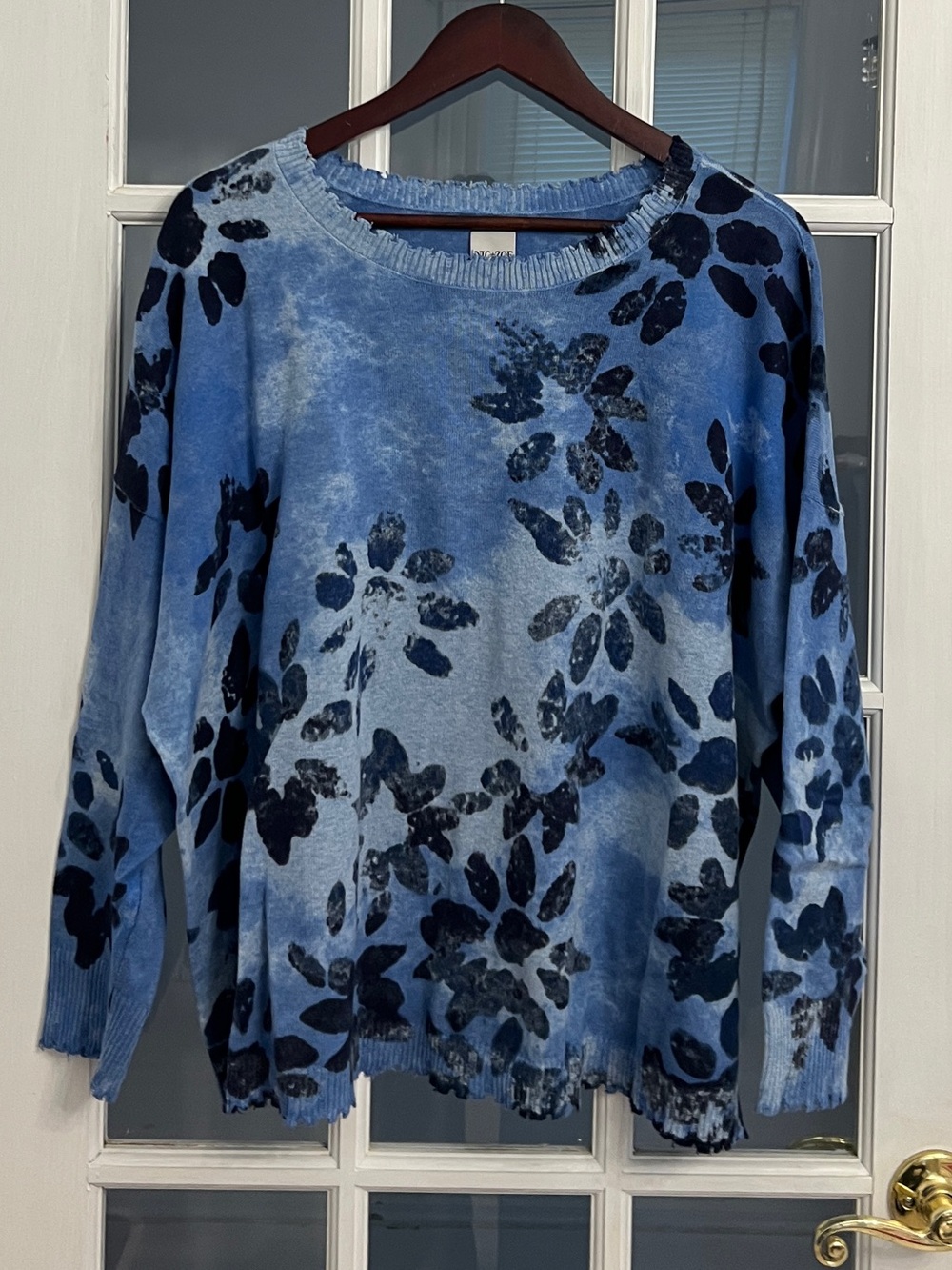 NIC+ZOE Women’s Blue Floral Distressed Cotton Sweater Plus 1X